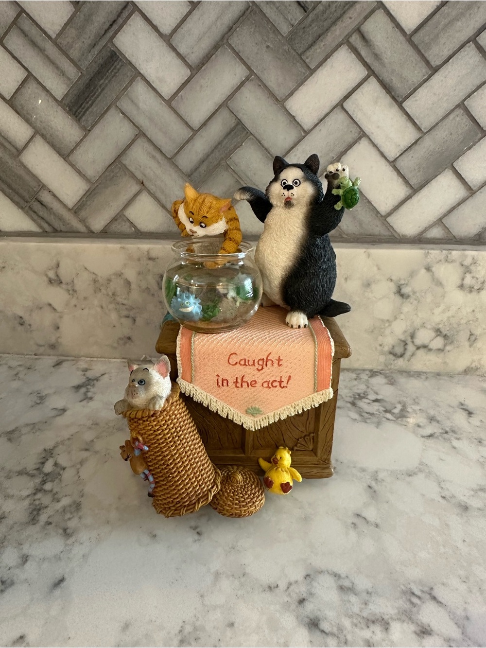 RARE! San Francisco Music Box Company "Caught in the Act" Cats